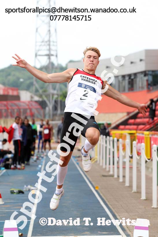 Scott Hall (Gateshead) long jump, British National League, Division 1, Gateshead. Photo: David T. Hewitson/Sports for All Pics